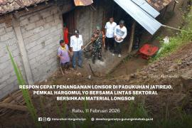 RESPON CEPAT PENANGANAN LONGSOR,PEMKAL HARGOMULYO BERSAMA LINTAS SEKTORAL BERSIHKAN MATERIAL LONGSOR